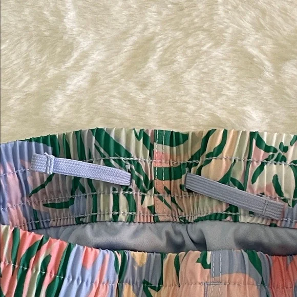 Adidas Floral Pastel Elastic-Waist Girls Sport Shorts SZ 10/12 - Picture 4 of 5